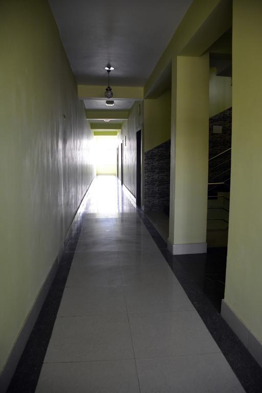 Hotel Nirmal Inn Bhubaneswar Rum bild