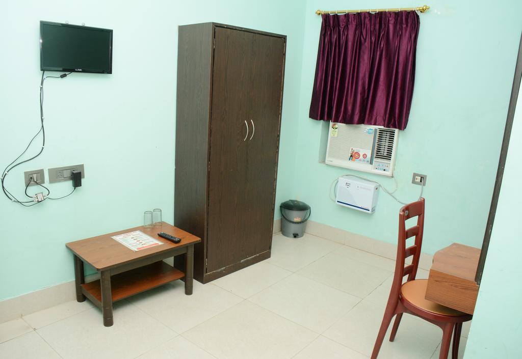 Hotel Nirmal Inn Bhubaneswar Rum bild
