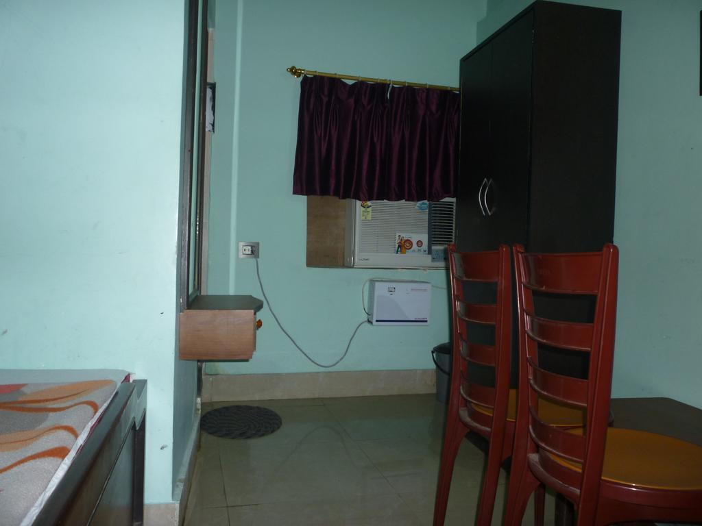 Hotel Nirmal Inn Bhubaneswar Rum bild