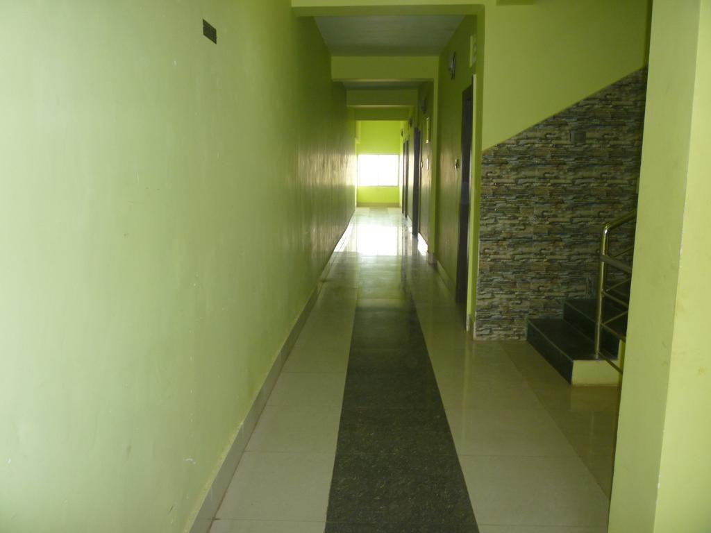 Hotel Nirmal Inn Bhubaneswar Exteriör bild