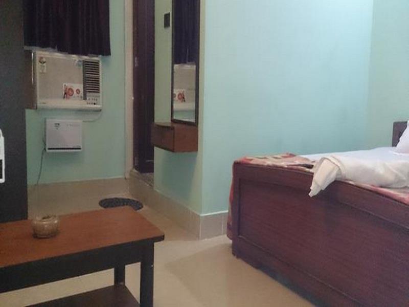 Hotel Nirmal Inn Bhubaneswar Exteriör bild